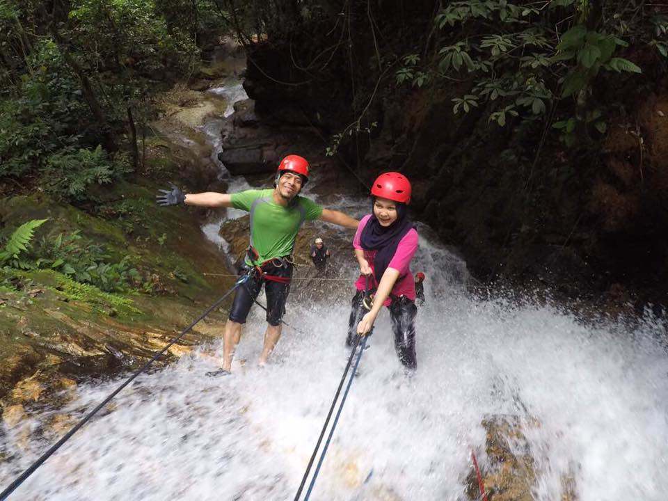 Team Harmony in Perak: Exciting Waterfall Abseiling at Ulu Geruntum