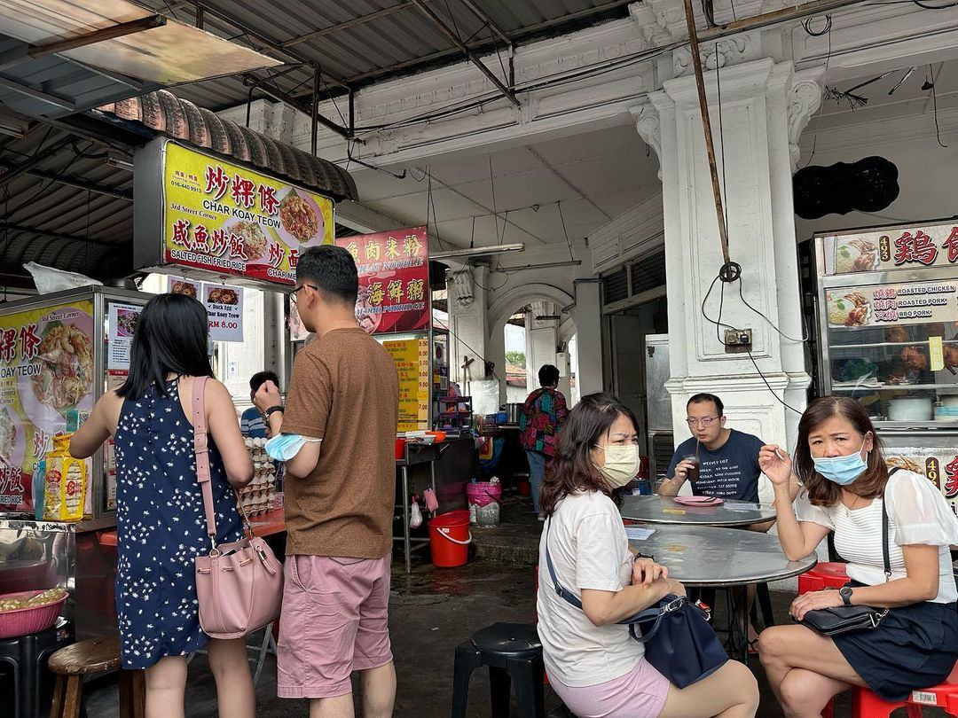 Escape the Office: 2 day 1-Night Corporate Retreat Itinerary in George Town (Lebuh Presgrave Hawker Stalls)