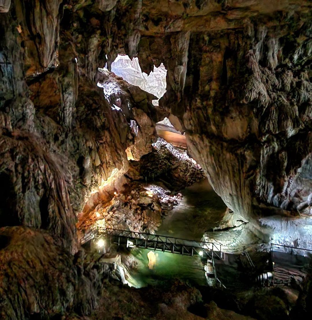 (Miri's Nature Wonder) 3D2N Corporate Retreat Itinerary in Sarawak - Clearwater Cave