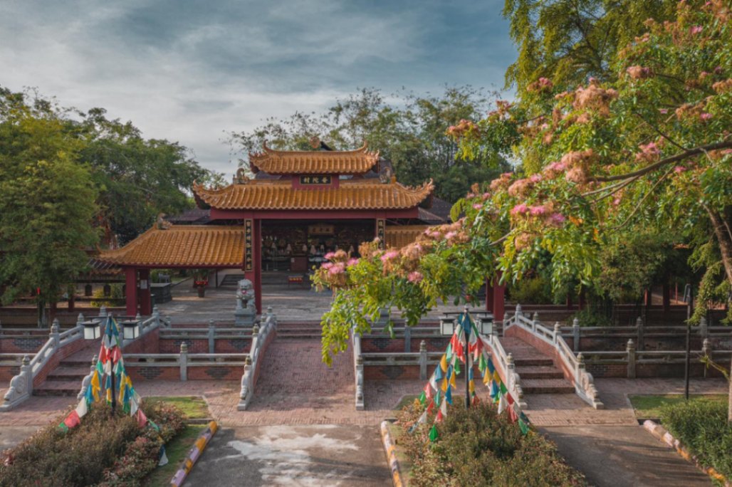 Uncover 7 Best Chinese-Inspired Team Bonding Venues: Putuo Village