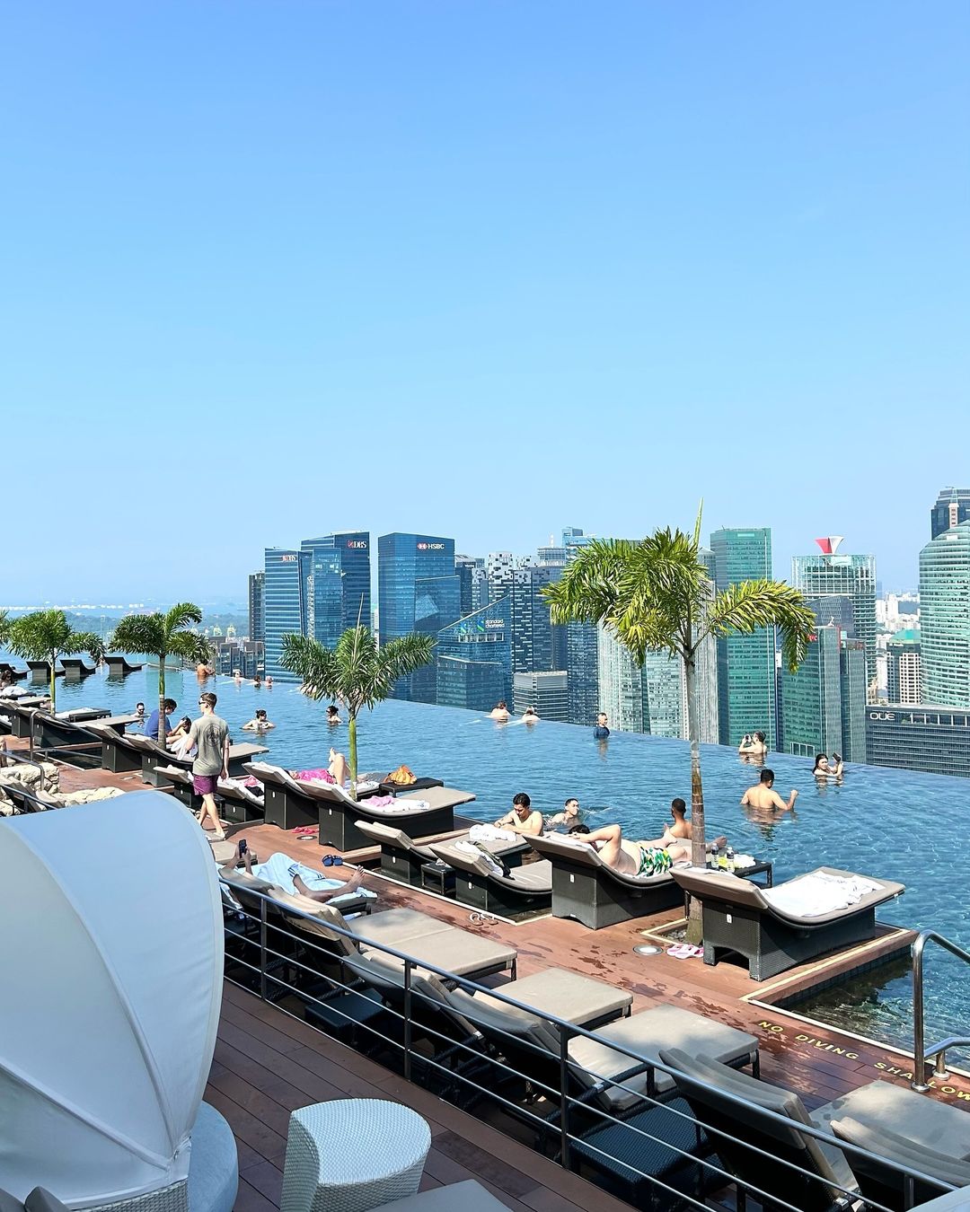 (Work Hard, Play Lavishly) 11 Must-Try Luxury Team Outings in Singapore : Marina Bay Sands Singapore
