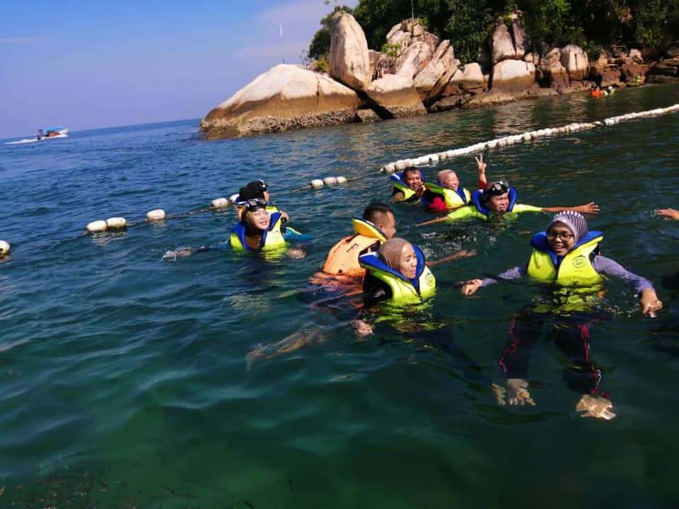 Team Harmony in Perak: Go Under The Sea in Pulau Pangkor