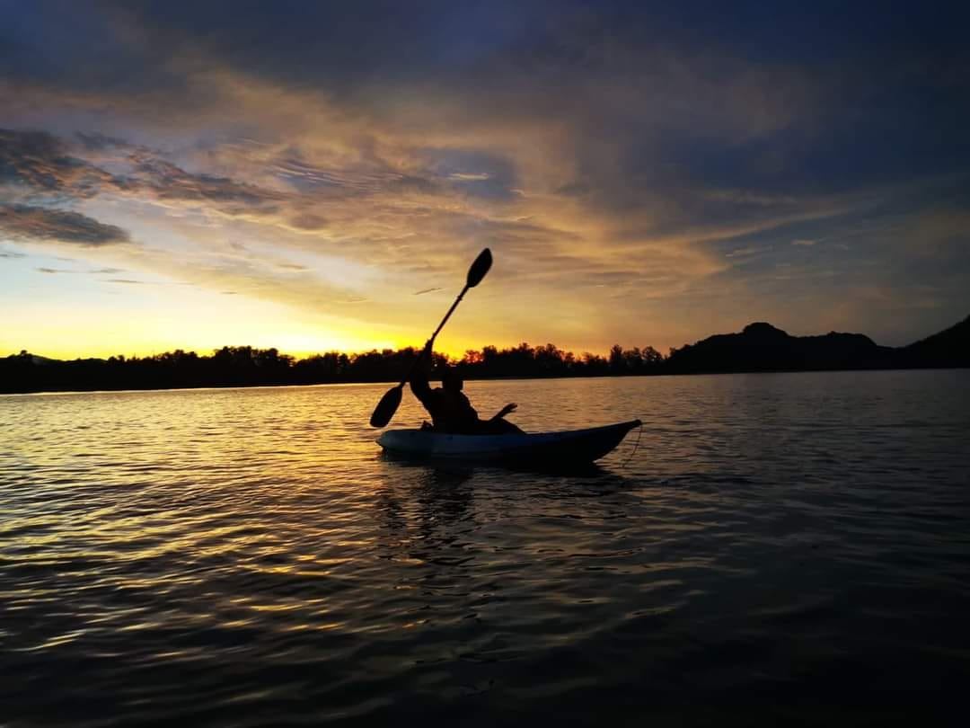 (15 Places) Unravel the Beauty of Kayaking Hotspots in Malaysia: Langkawi Sunset Kayaking
