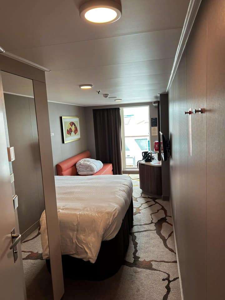 What you can do on Genting Dream Cruise? (Room)