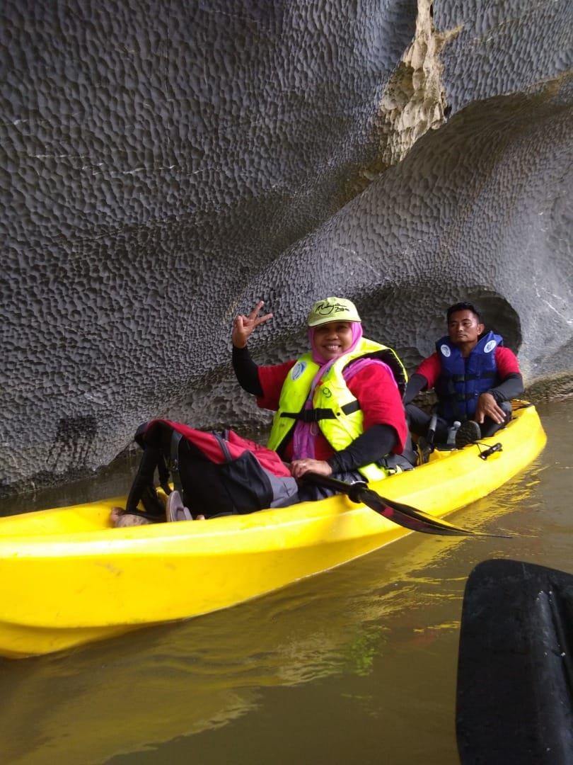 (15 Places) Unravel the Beauty of Kayaking Hotspots in Malaysia: Lembah Tanum