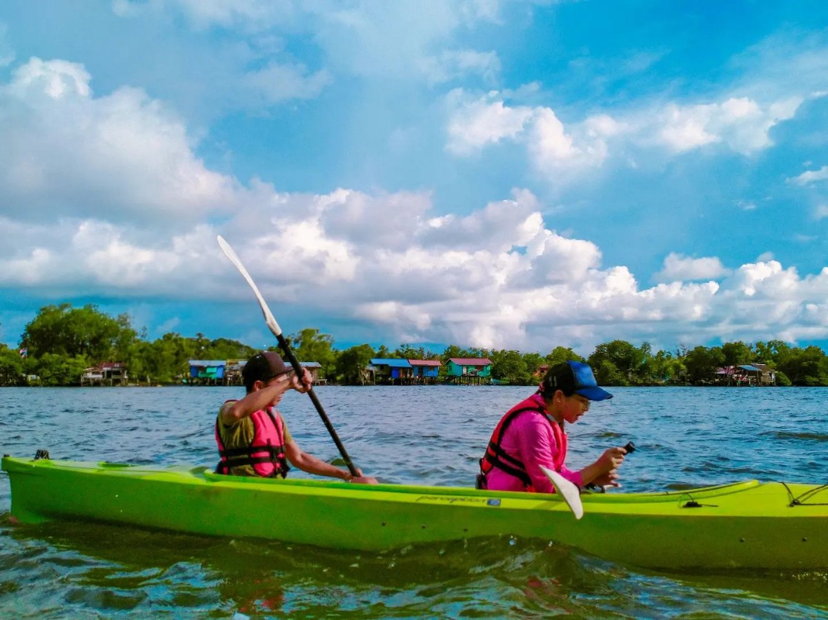 (15 Places) Unravel the Beauty of Kayaking Hotspots in Malaysia: Kampung Serusup